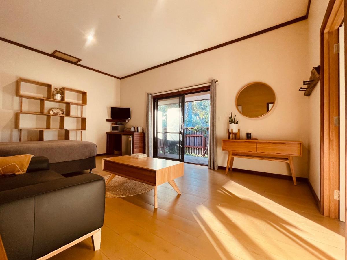 Grape Juice Retreat Rustic Romantic Gateway 5Mins To Beaches & Town Margaret River Екстериор снимка